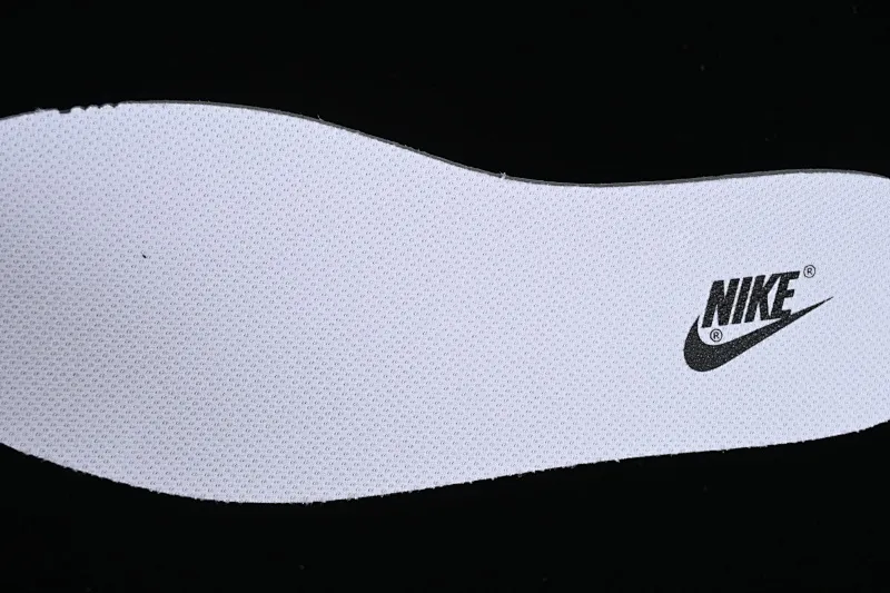 All Categories Nk SB Dunk Series Nk SB Dunk Low Low-top sneakers Nk Dunk Low Black and White Panda Customized version of deconstructed strap casual sneakers DD1391-100